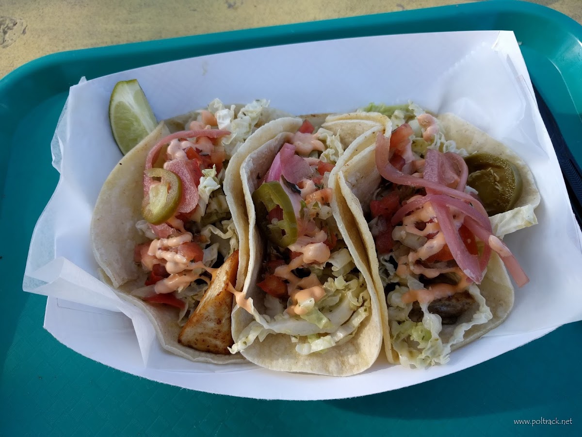 Mac's Market & Kitchen-5